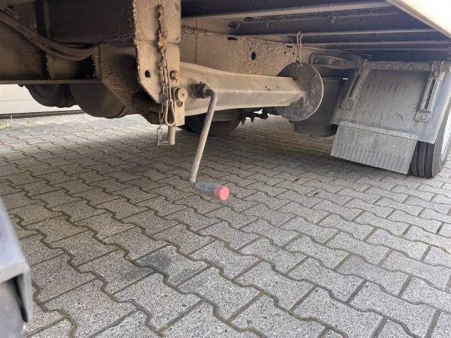 ACKERMANN Z-KA-F10.5/7,6 1 Achs Kofferanhänger, Ladebordwand