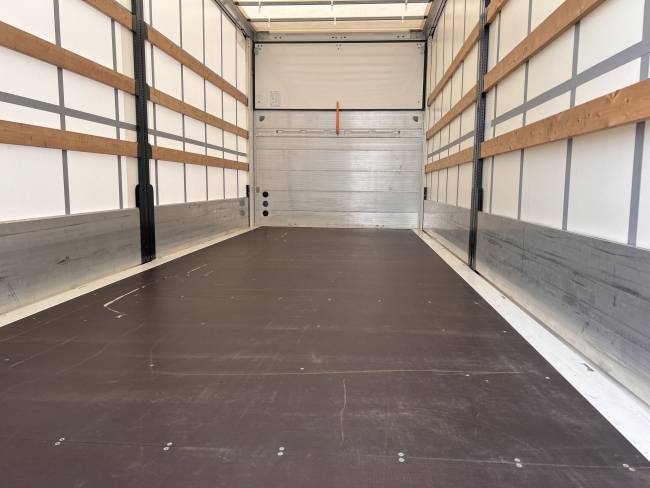 Möslein TPS 105 D-L Planenanhänger, Ladebordwand + Durchladbar neuwertig