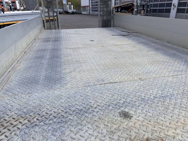 HUMBAUR  Tandemtieflader, Stahl- Boden