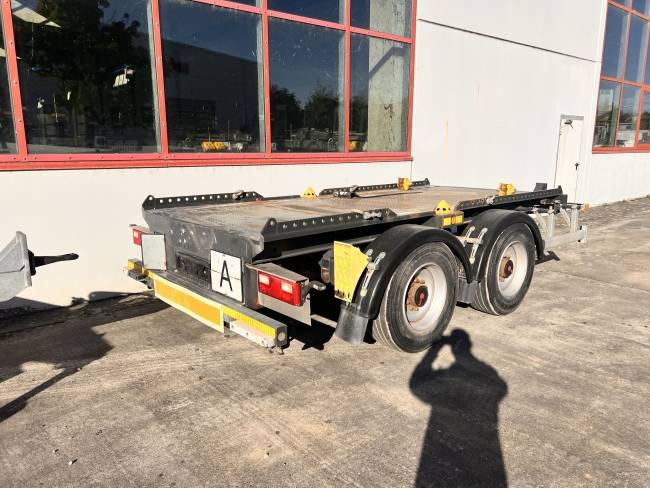 Möslein TMH 2 Tandem-Muldenanhänger