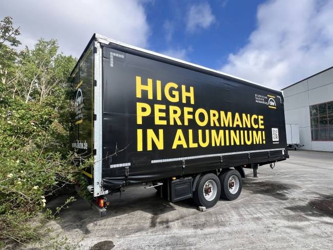 FLIEGL TPS135 13,5 t Tandemplanenanhänger, neuwertig