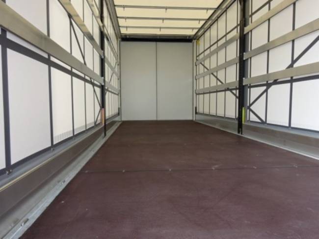 Möslein TPW 105 D Schwebheim Tandem- Planenanhänger Durchladen