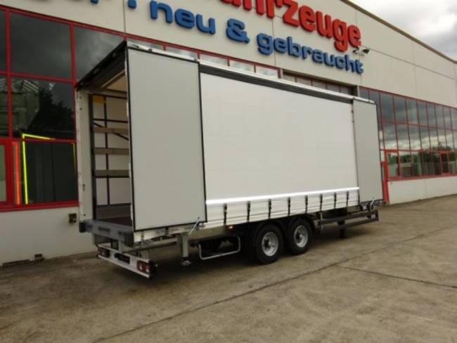 Möslein TPW 105 D Schwebheim Tandem- Planenanhänger Durchladen