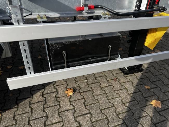 Möslein BDF Tandem- BDF- Wechselanhänger - Ladebordwand