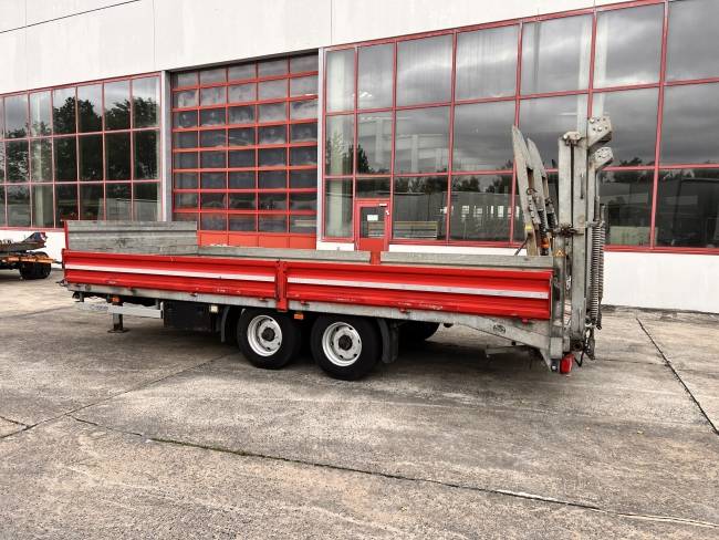 Schmid Fahrzeugbau TUE 105SR Tandemtieflader, Luftgefedert