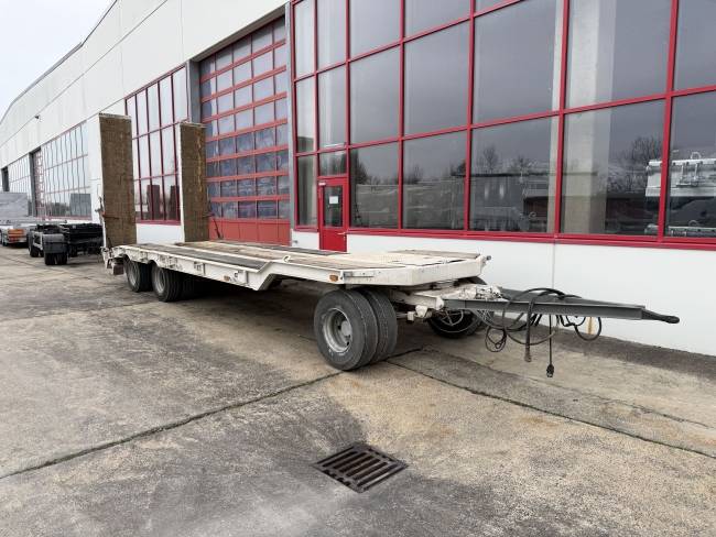 MUELLER-MITTELTAL T3 3 Achs Tiefladeranhänger