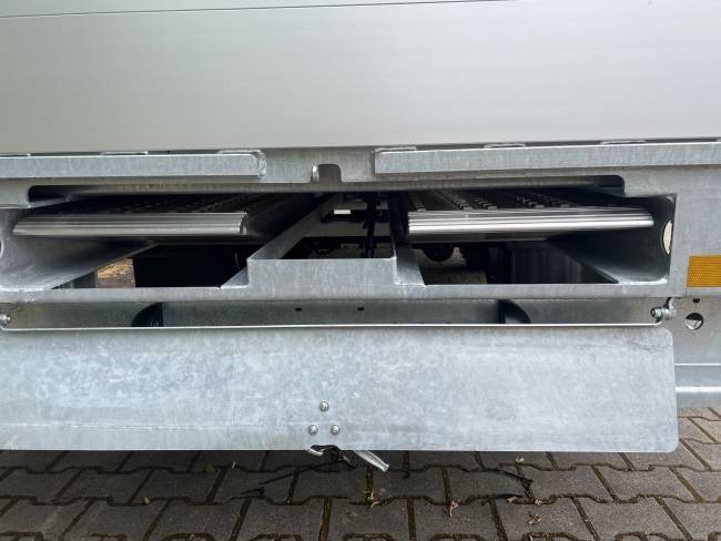 Möslein THT 14,4 G 6,2 L 14,4 t Tandem- Pritschenanhänger- Tieflader