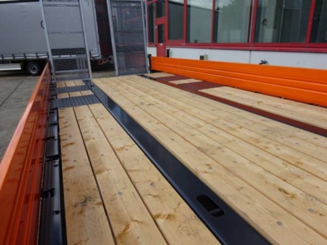 Möslein TTT 11-6,2 BR Orange Tandemtieflader mit breiten Rampen
Neufahrzeug