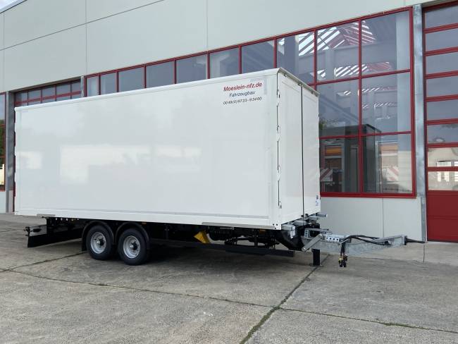 Möslein TKO 105 D 6m  weiß Tandem- Koffer, Durchladbar, -- Neufahrzeug --