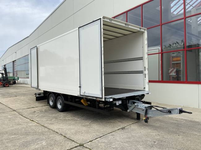 Möslein TKO 105 D 7m weiß Tandem- Koffer, Durchladbar, -- Neufahrzeug --