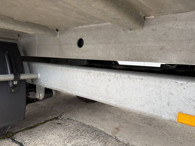 Möslein DTD 18 Schwebheim 19 t Tandemkipper- Tieflader, Breitbereifung
wenig Benutzt