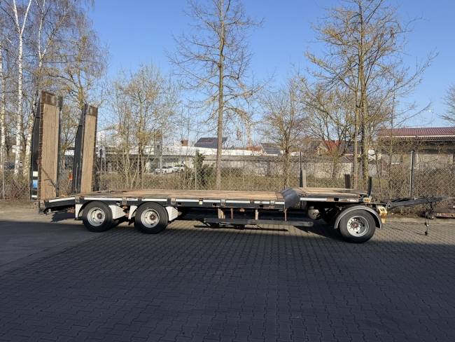 SCHWARZMUELLER T3 3 Achs Tiefladeranhänger