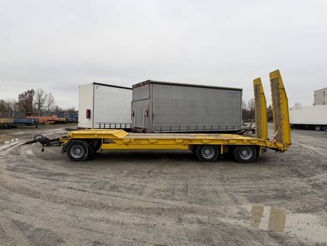 SCHWARZMUELLER TÜ 30/100 3 Achs Tiefladeranhänger