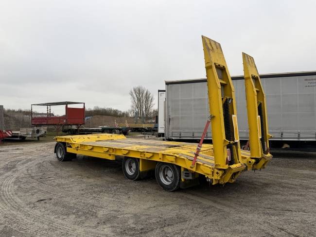 SCHWARZMUELLER TÜ 30/100 3 Achs Tiefladeranhänger