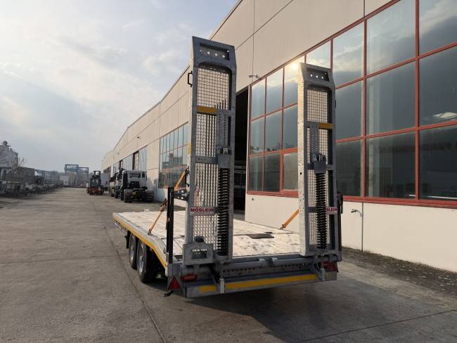 Möslein TTS 11 Schwebheim Tandemtieflader, Neuwertig