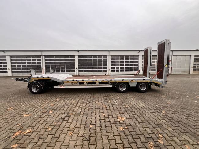 Möslein T 3-6,60 VB 2t 3 Achs Tieflader, Luftgefedert