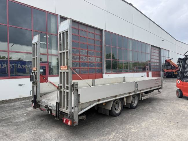 Möslein THT 14 Schwebheim 14 t Tandemtieflader