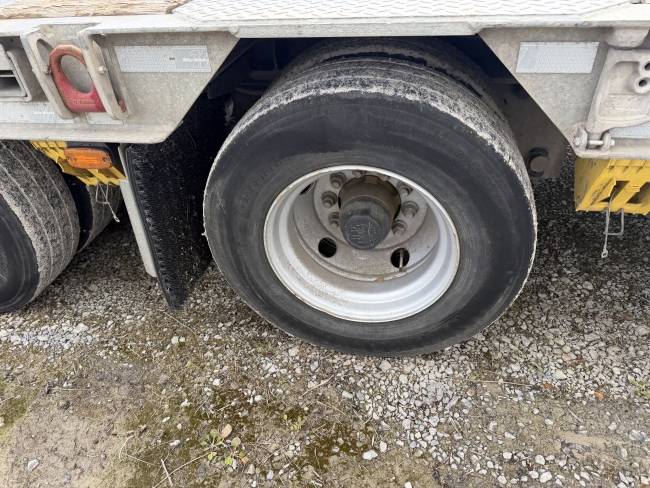 MUELLER-MITTELTAL TS 3 3 Achs Satteltieflader